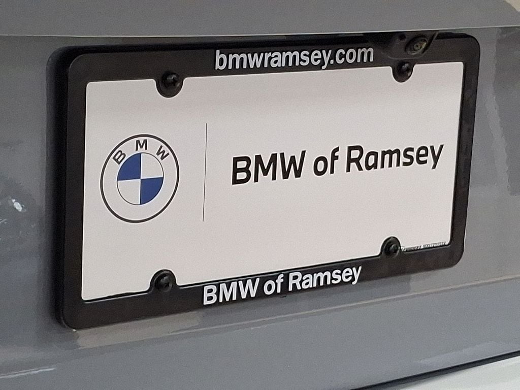 Thumbnail: 2026 BMW M5 - 9