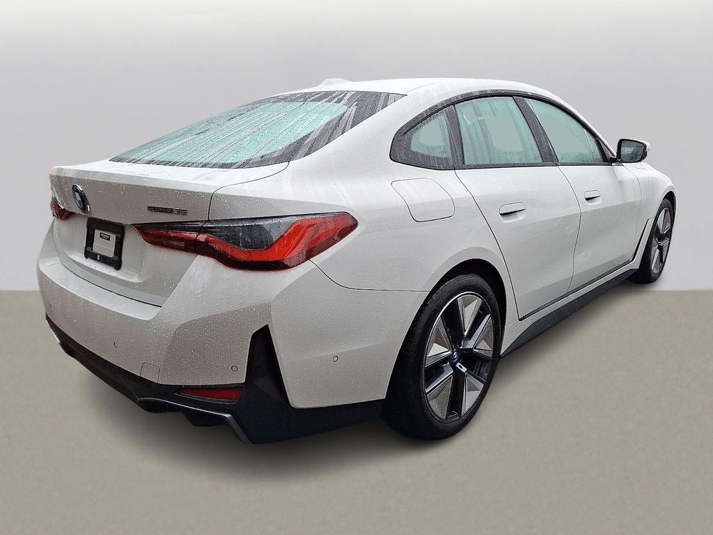 Thumbnail: 2023 BMW i4 - 4