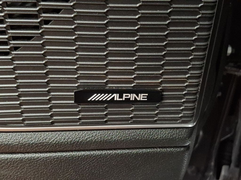 Thumbnail: 2024 Jeep Grand Cherokee - 23