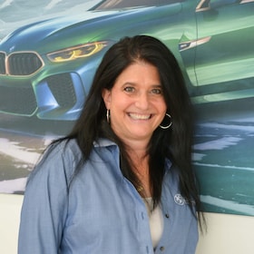 Staff member Doreen Gallahue from ID_4709b2106617