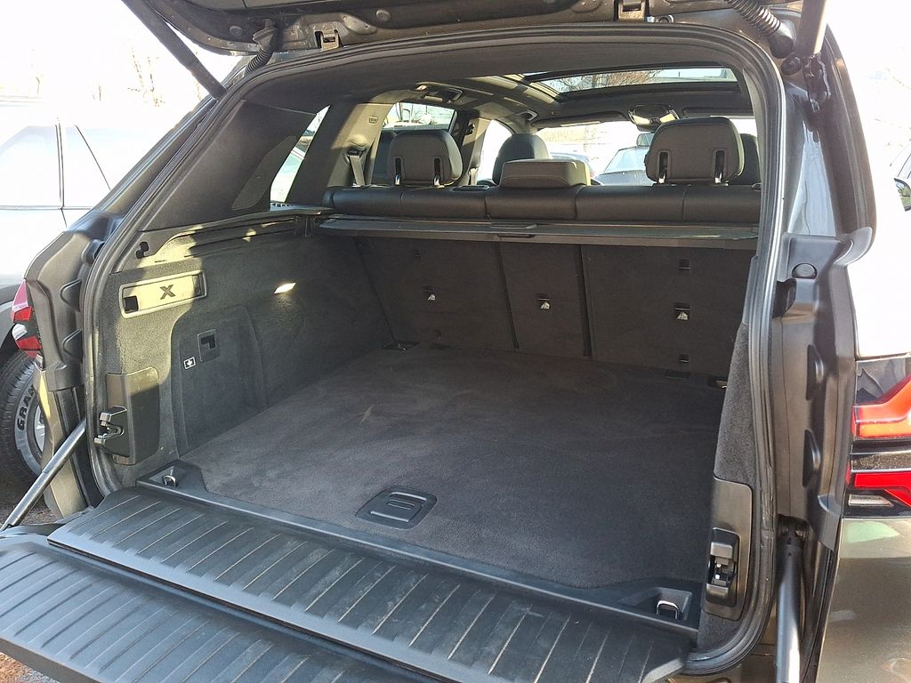 Thumbnail: 2024 BMW X5 - 27