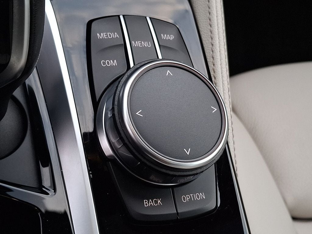 Thumbnail: 2018 BMW 5 Series - 21