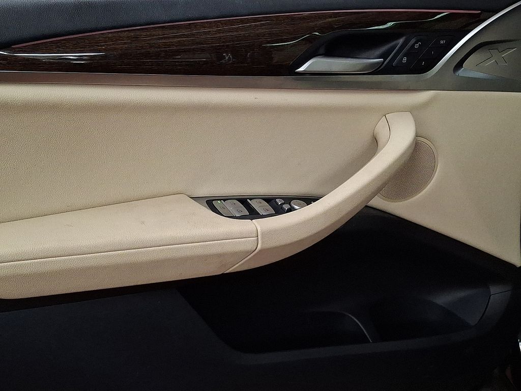 Thumbnail: 2023 BMW X3 - 8