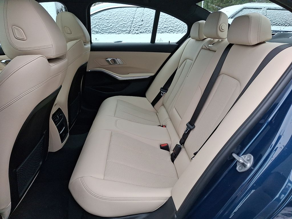 Thumbnail: 2023 BMW 3 Series - 7