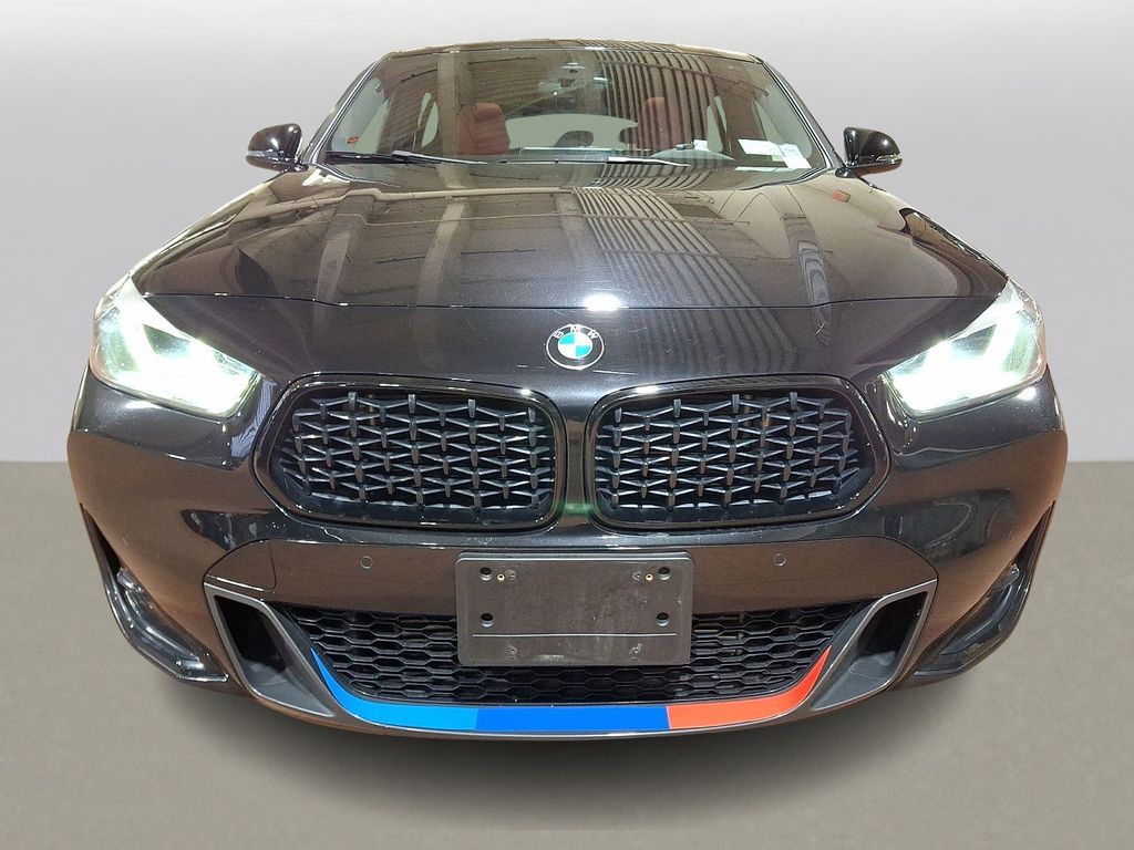 Thumbnail: 2022 BMW X2 - 2