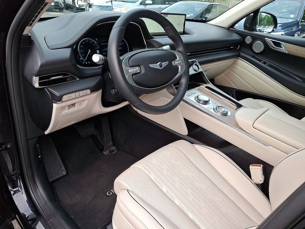 Thumbnail: 2023 Genesis GV80 - 19
