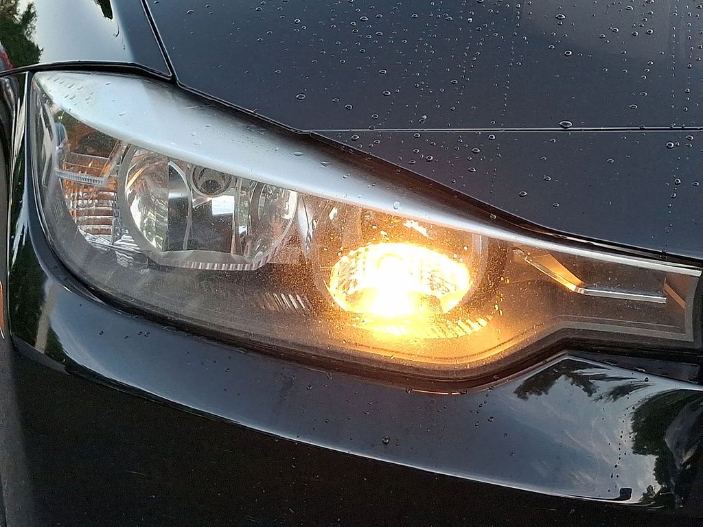 Thumbnail: 2015 BMW 3 Series - 27