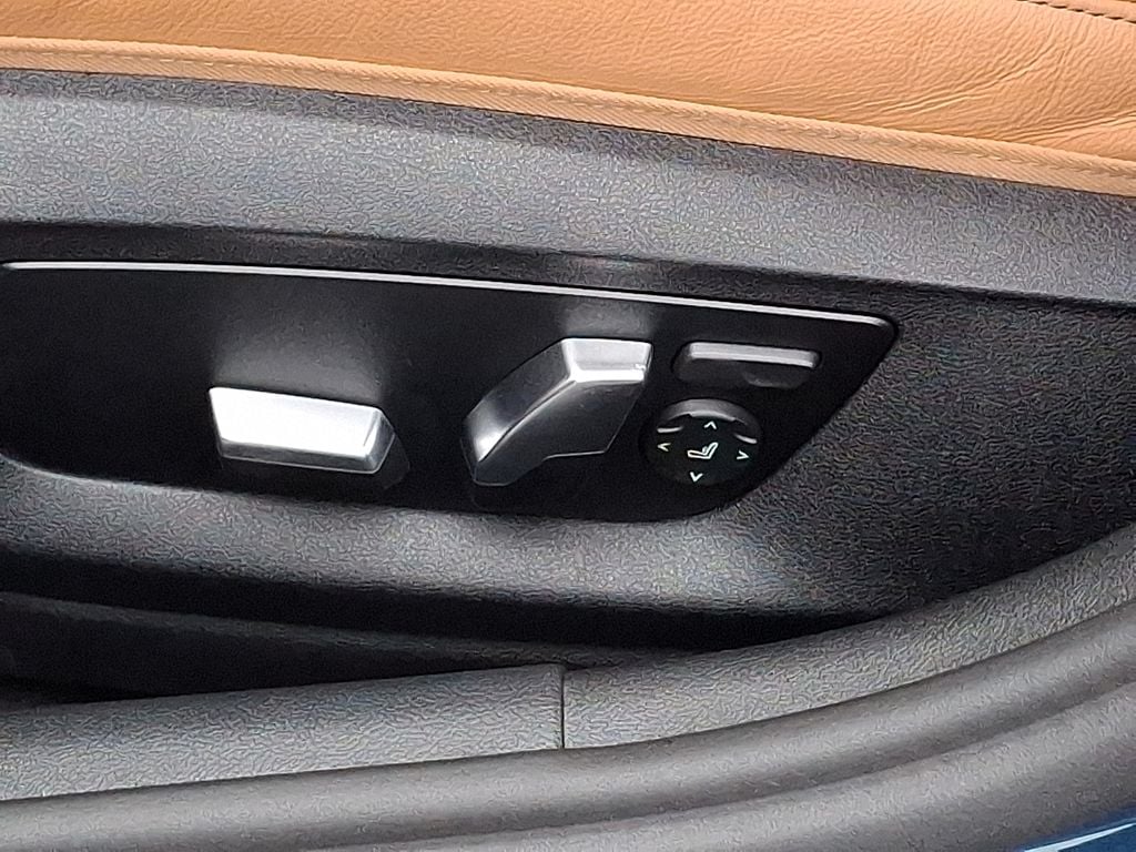 Thumbnail: 2023 BMW 5 Series - 10