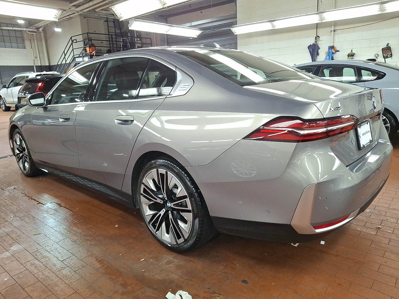 Thumbnail: 2025 BMW 5 Series - 6