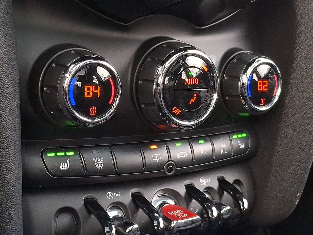 Thumbnail: 2021 MINI Cooper Hardtop - 16