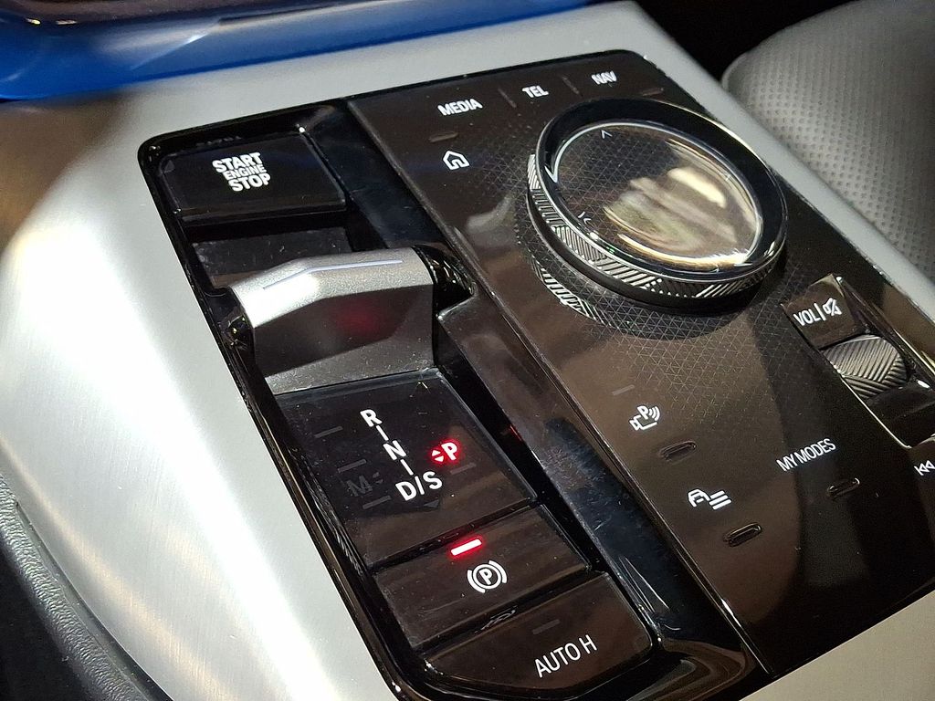 Thumbnail: 2025 BMW X3 - 11