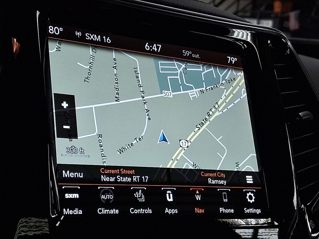 Thumbnail: 2021 Jeep Cherokee - 14