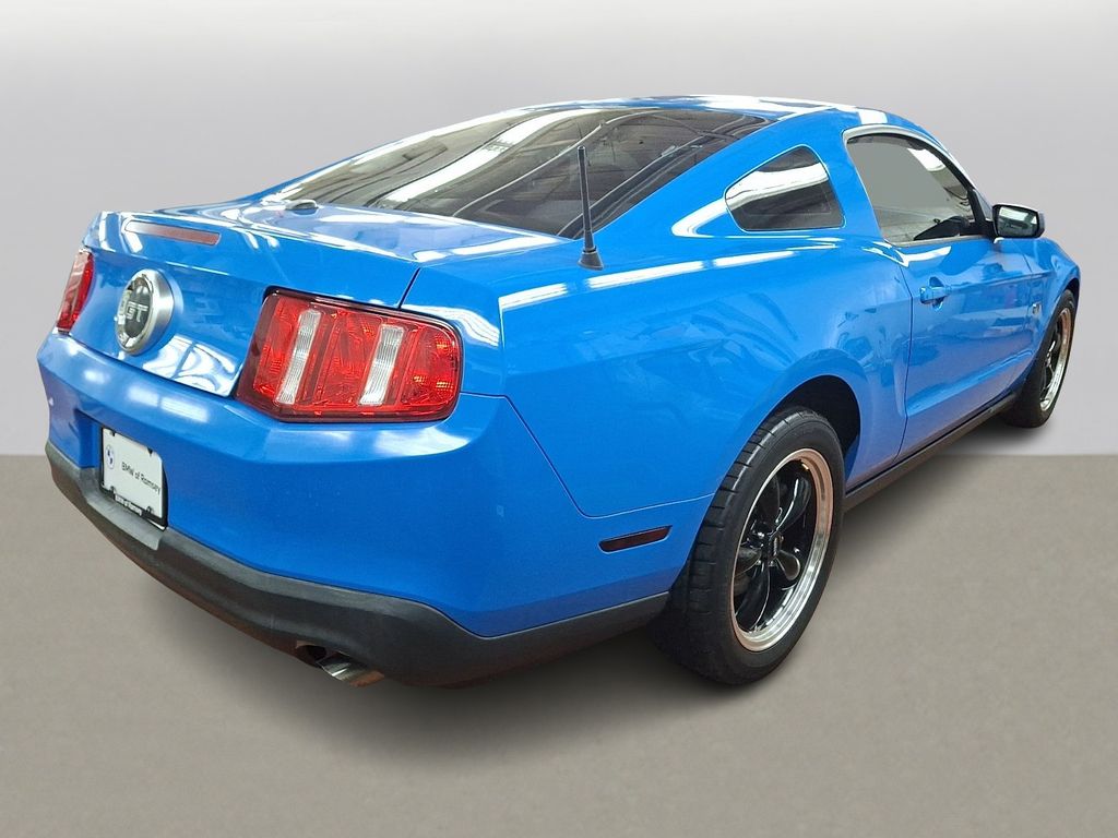 Thumbnail: 2010 Ford Mustang - 4