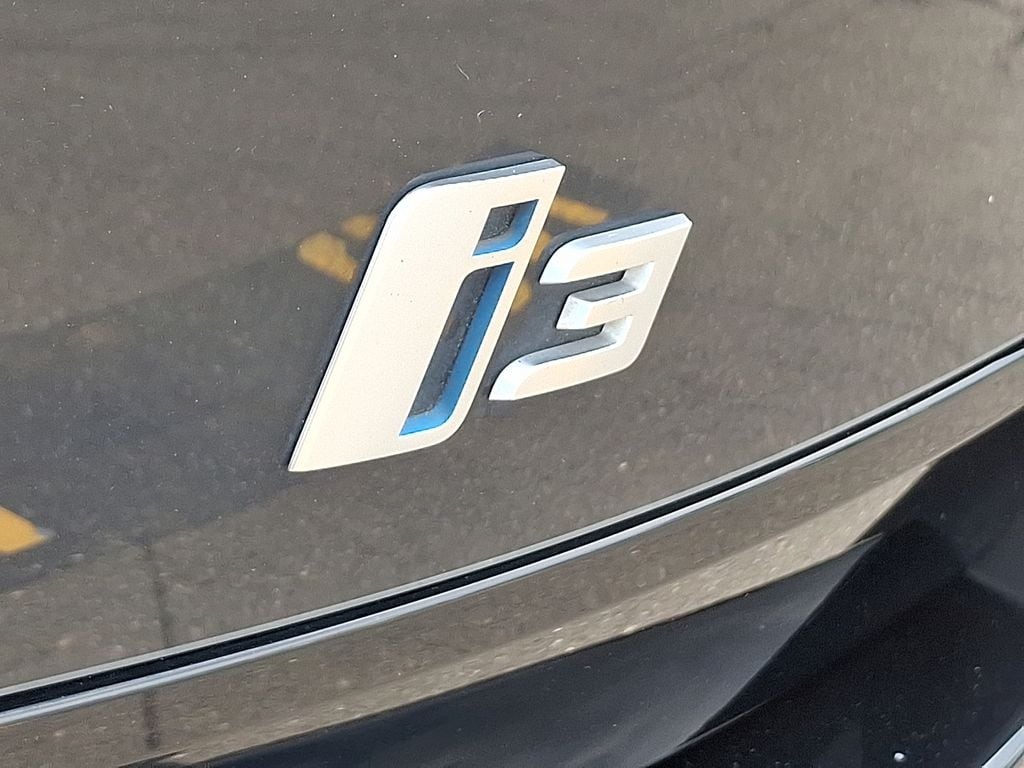 Thumbnail: 2014 BMW i3 - 28