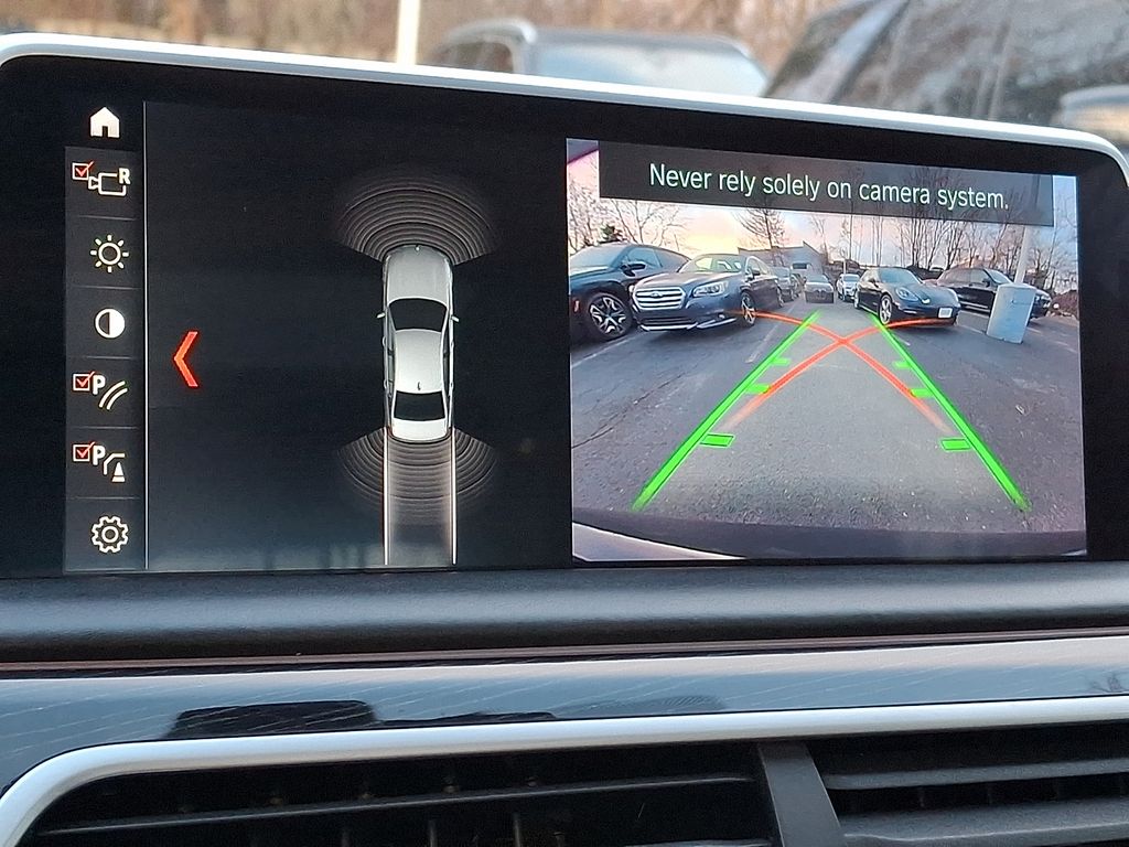 Thumbnail: 2019 BMW 7 Series - 15