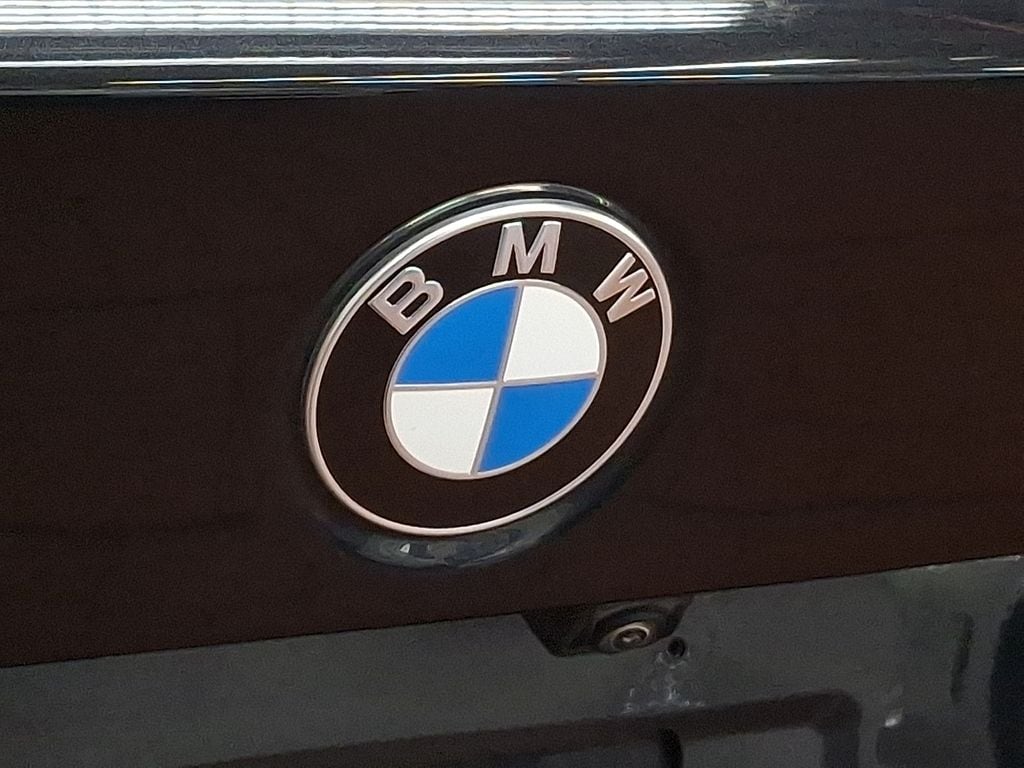 Thumbnail: 2023 BMW 3 Series - 22