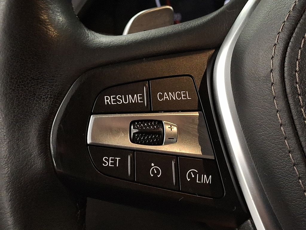 Thumbnail: 2023 BMW X5 - 16