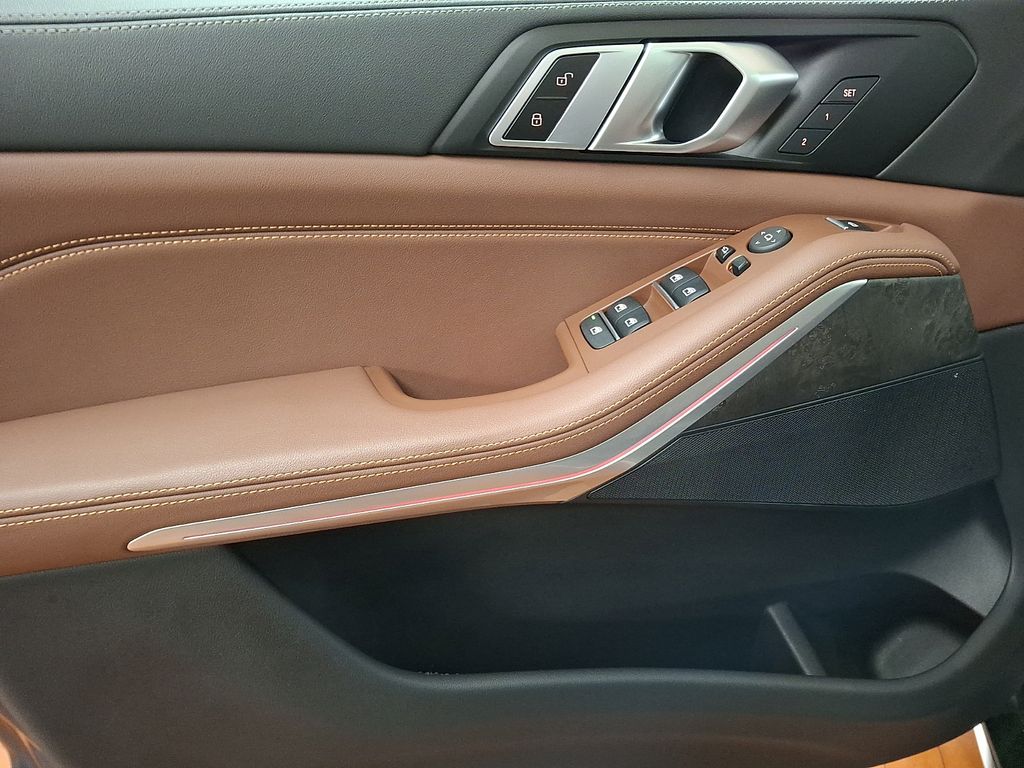 Thumbnail: 2024 BMW X5 - 8