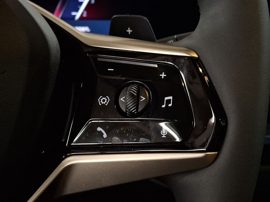 Thumbnail: 2025 BMW X3 - 18