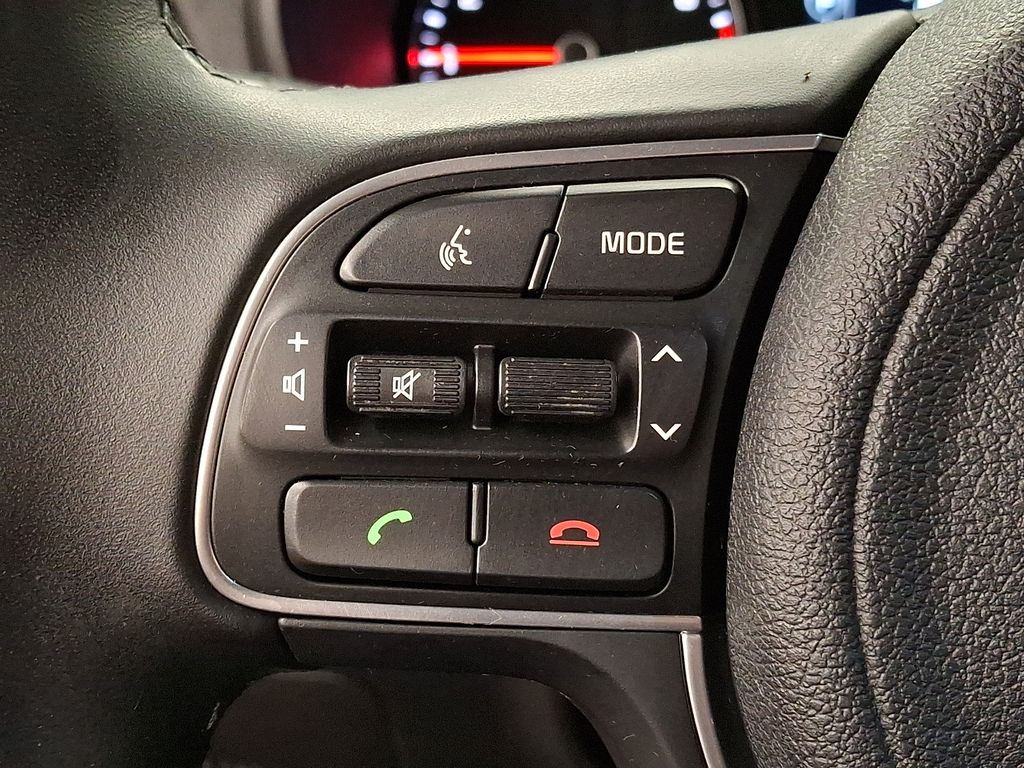 Thumbnail: 2016 Kia Optima - 17