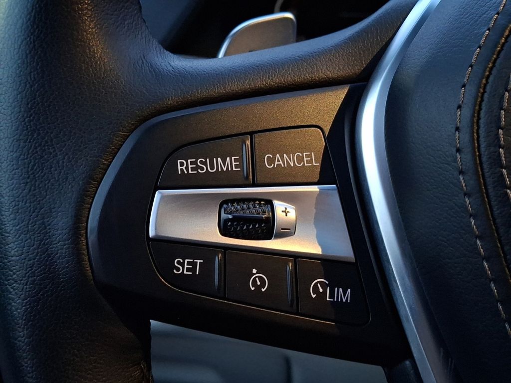 Thumbnail: 2023 BMW X6 - 17