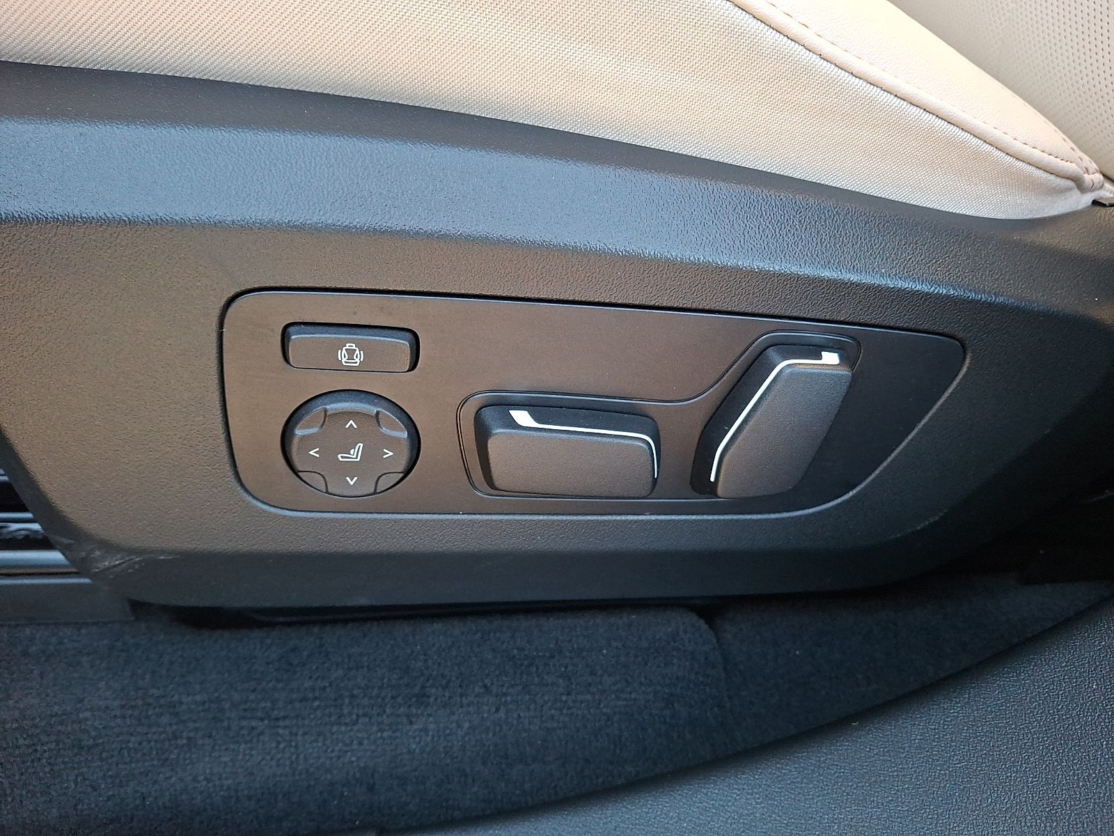 Thumbnail: 2026 BMW X3 - 10