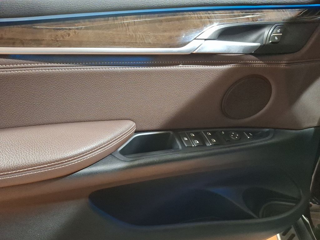 2017 BMW X5 xDrive35i 9