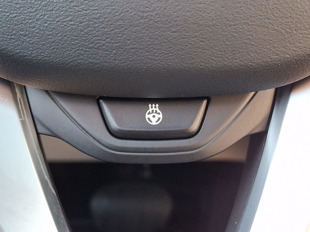 Thumbnail: 2023 BMW 2 Series - 18