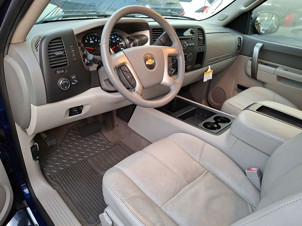Thumbnail: 2013 Chevrolet Silverado 1500 - 9
