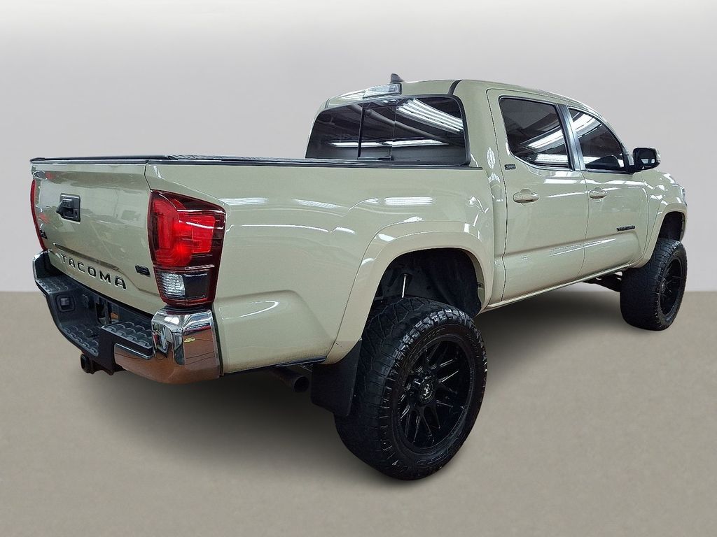 2019 Toyota Tacoma  4