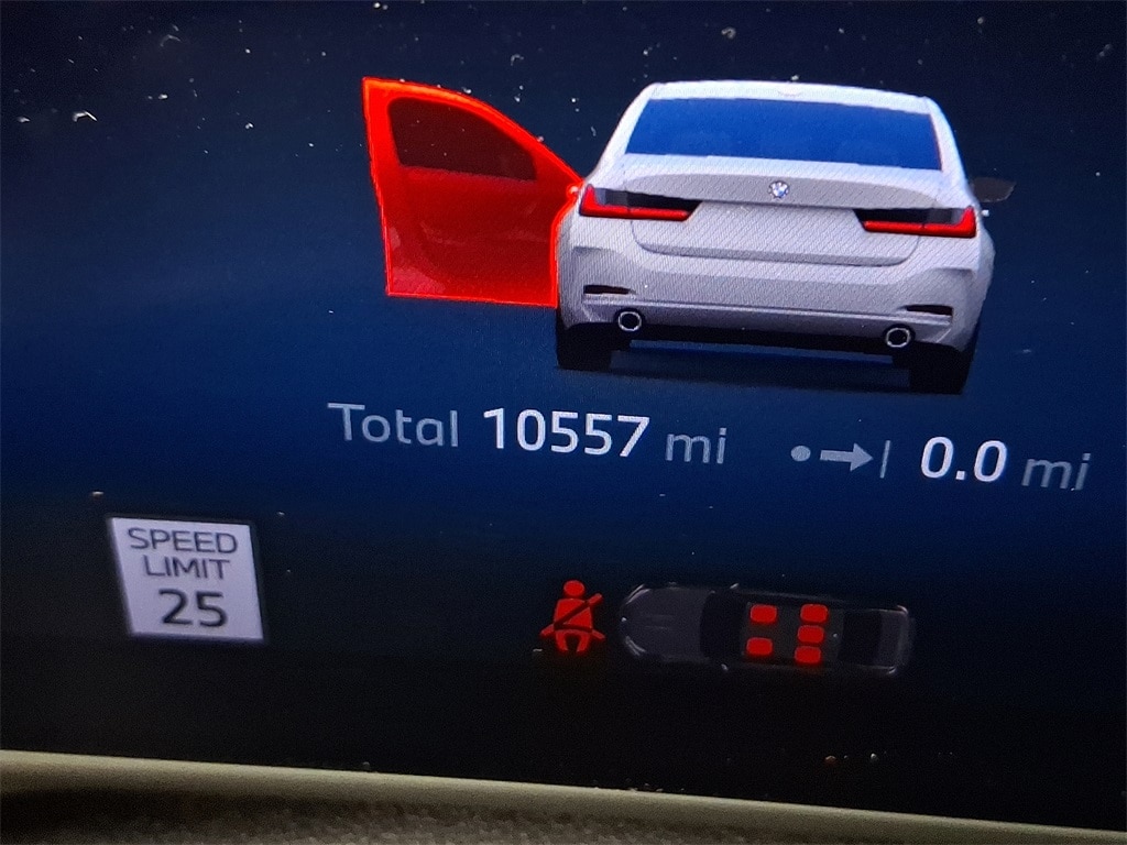 Thumbnail: 2025 BMW 3 Series - 17