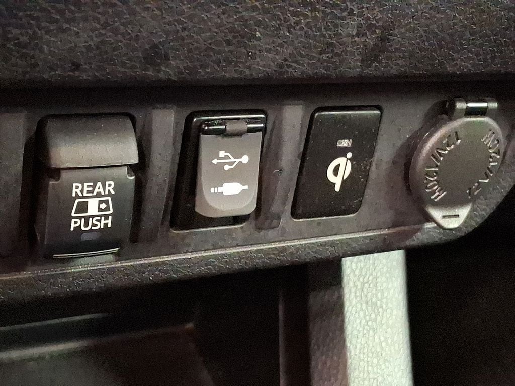 Thumbnail: 2019 Toyota Tacoma - 21