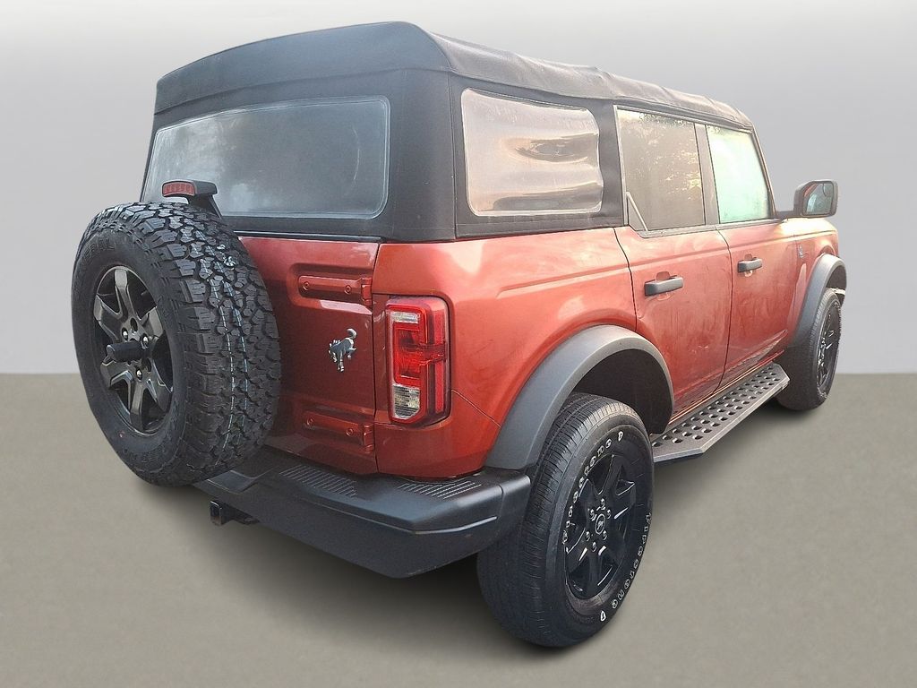 Thumbnail: 2022 Ford Bronco - 4