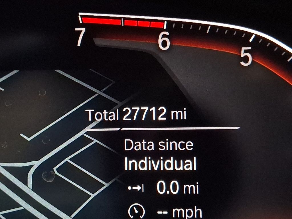 Thumbnail: 2023 BMW X4 - 16