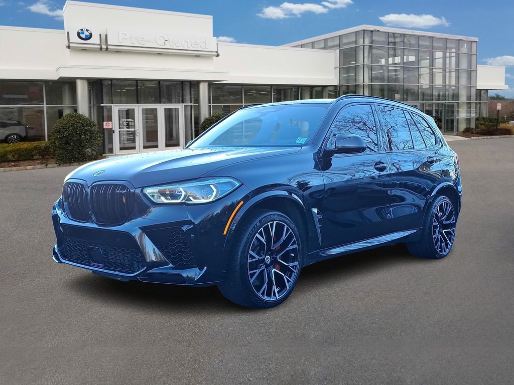 2023 BMW X5 M Base's photo
