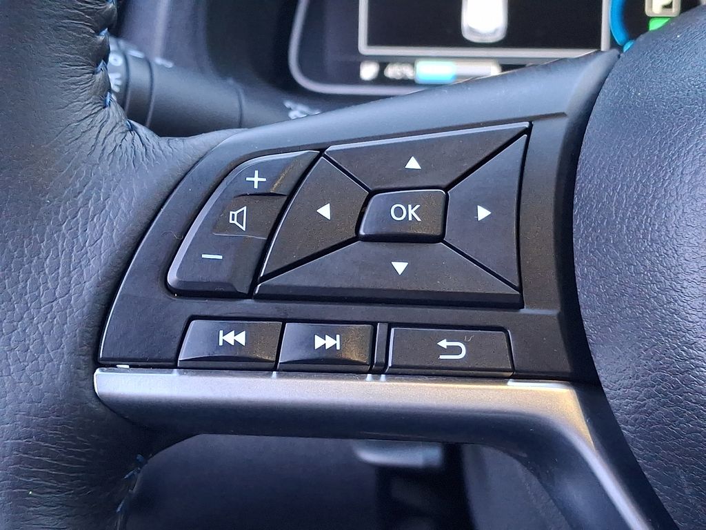 Thumbnail: 2019 Nissan Leaf - 18