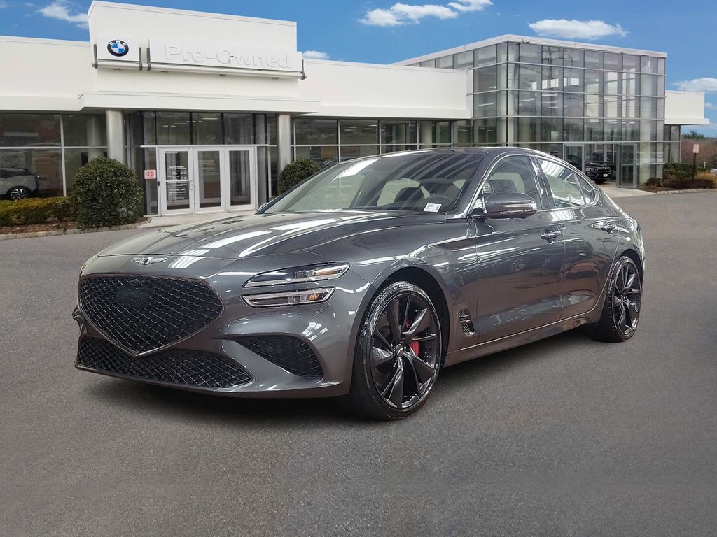 2022 Genesis G70 3.3T Hero Image