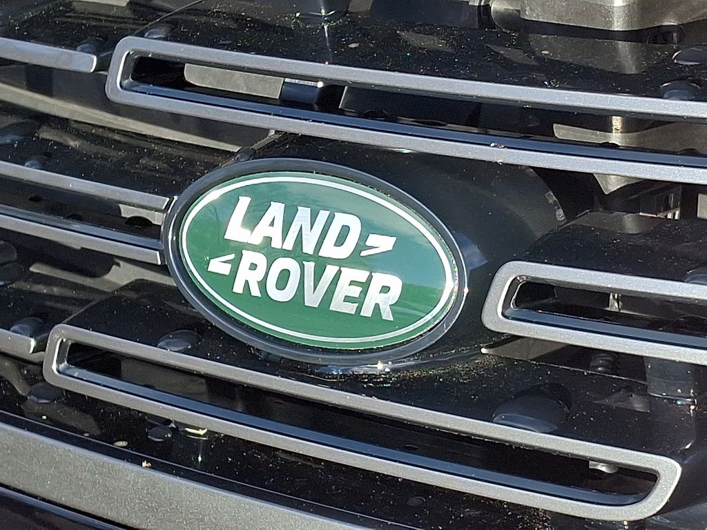Thumbnail: 2023 Land Rover Range Rover - 28