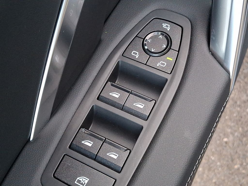 Thumbnail: 2024 BMW X1 - 25