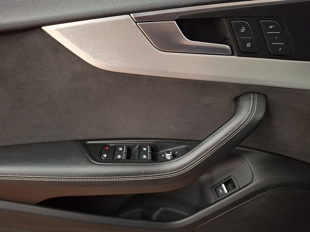 Thumbnail: 2019 Audi S5 - 8