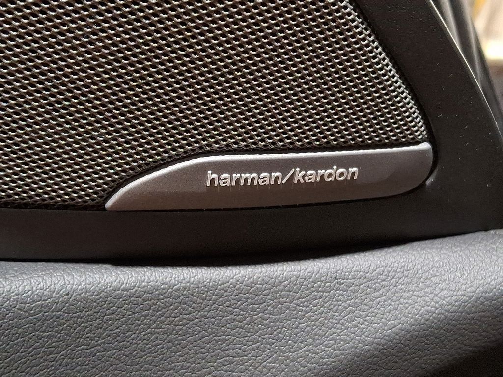 Thumbnail: 2023 BMW X6 - 25