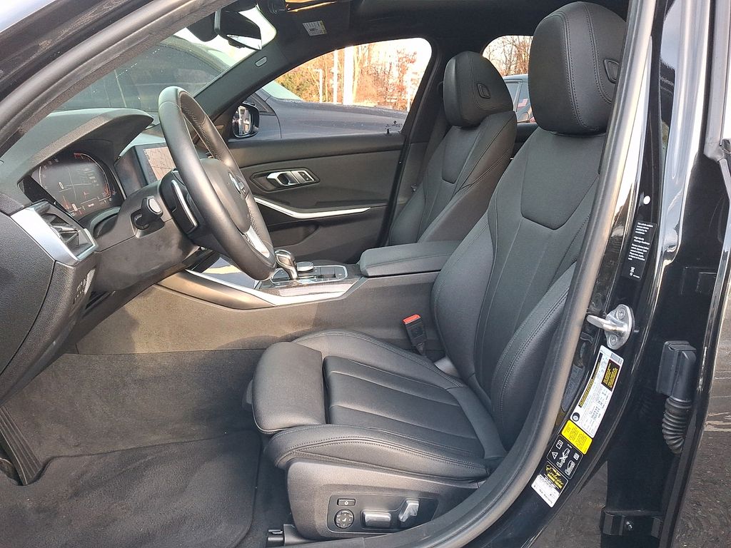 Thumbnail: 2020 BMW 3 Series - 9