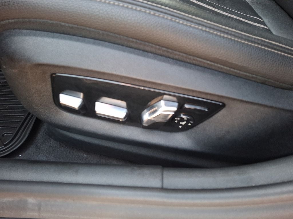 Thumbnail: 2019 BMW 5 Series - 10