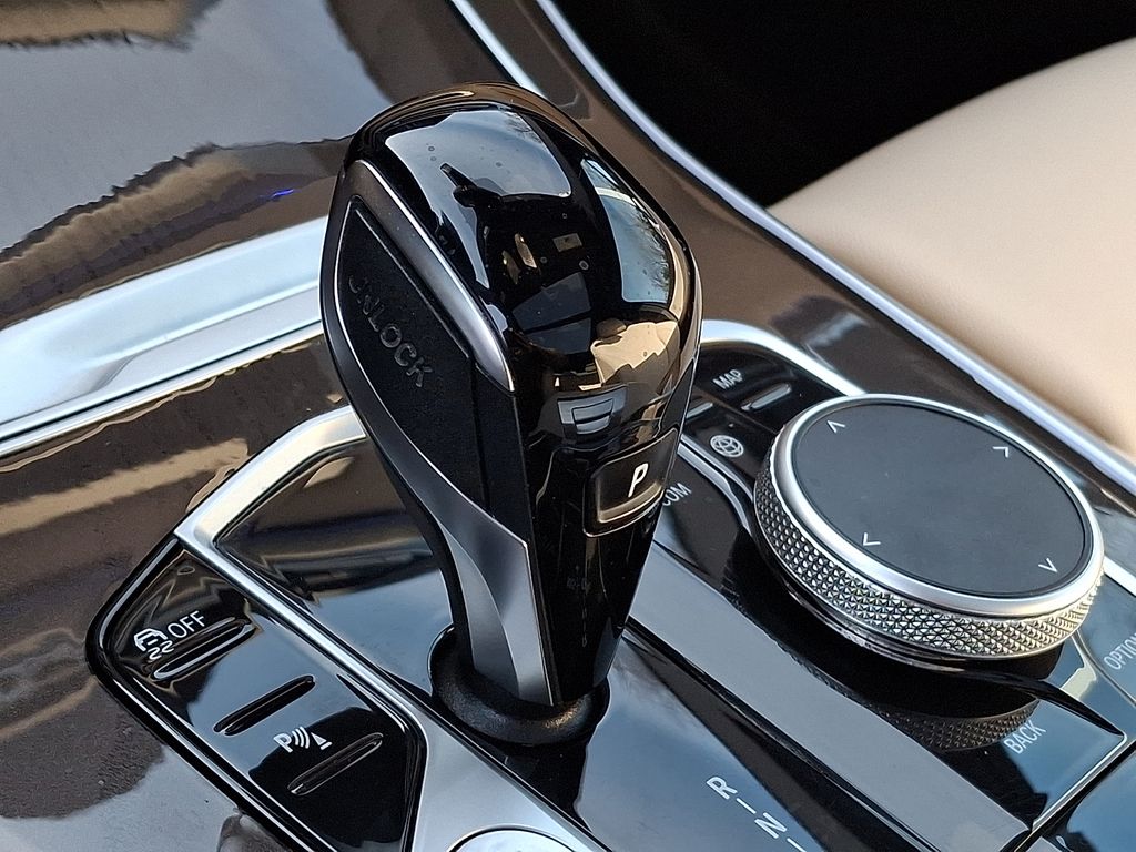 Thumbnail: 2022 BMW X5 - 13