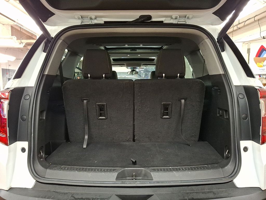 Thumbnail: 2021 GMC Acadia - 27