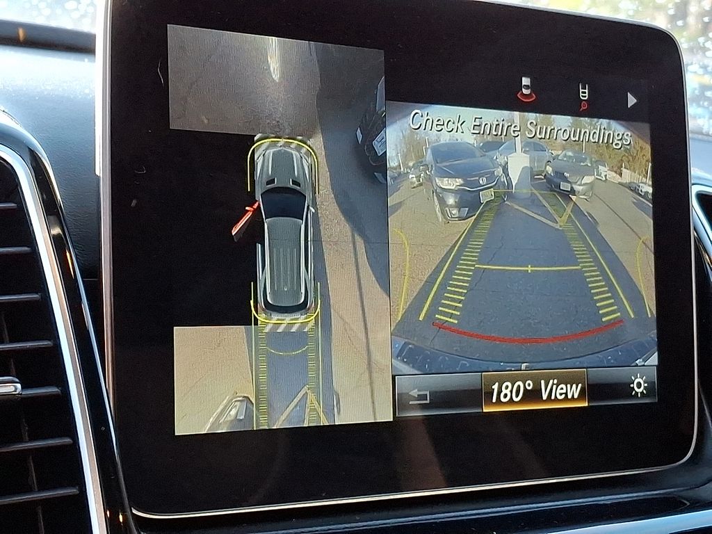 Thumbnail: 2019 Mercedes-Benz GL-Class - 14