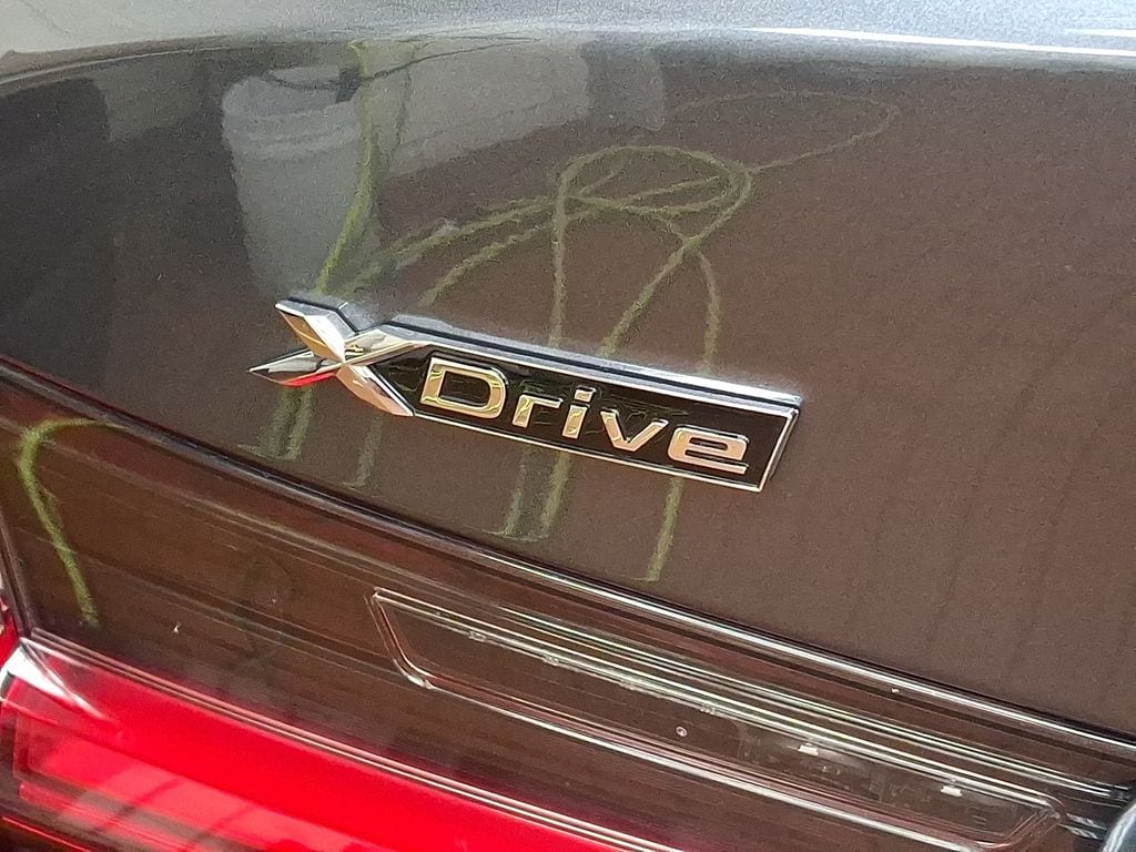 Thumbnail: 2021 BMW 3 Series - 30