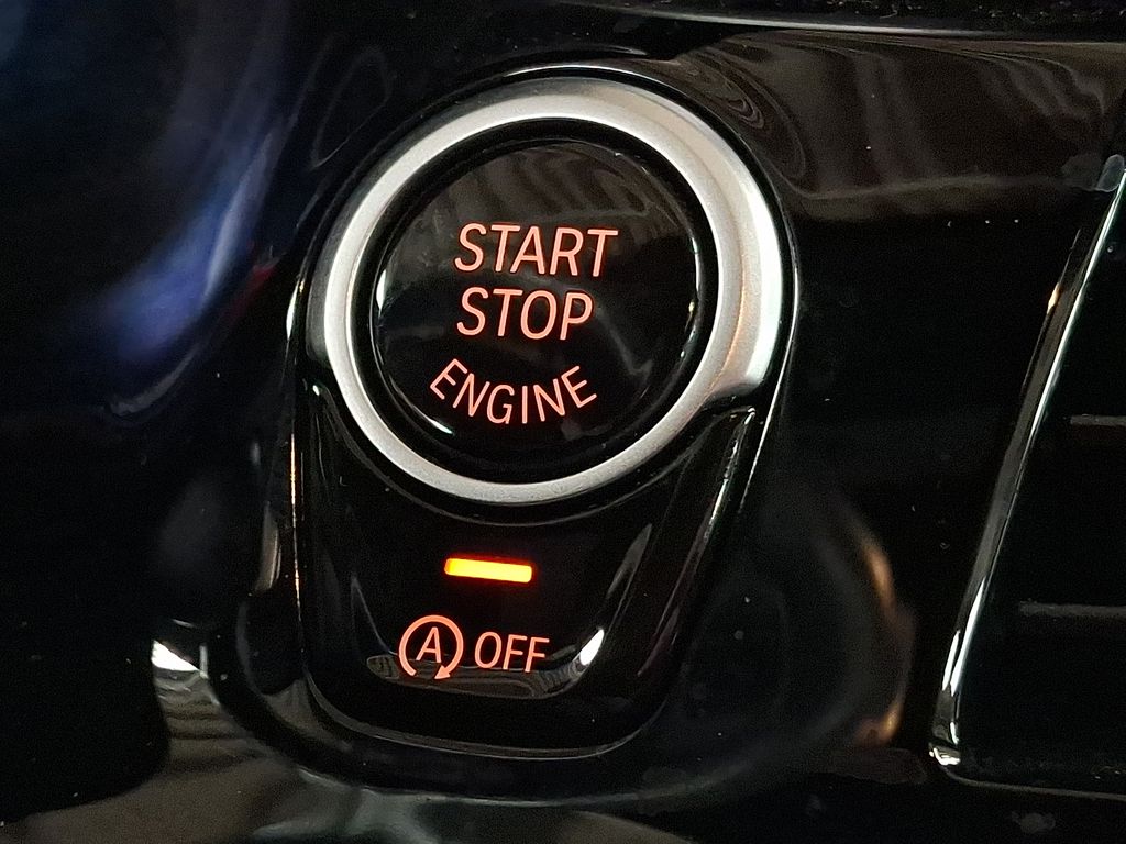 Thumbnail: 2023 BMW 5 Series - 20