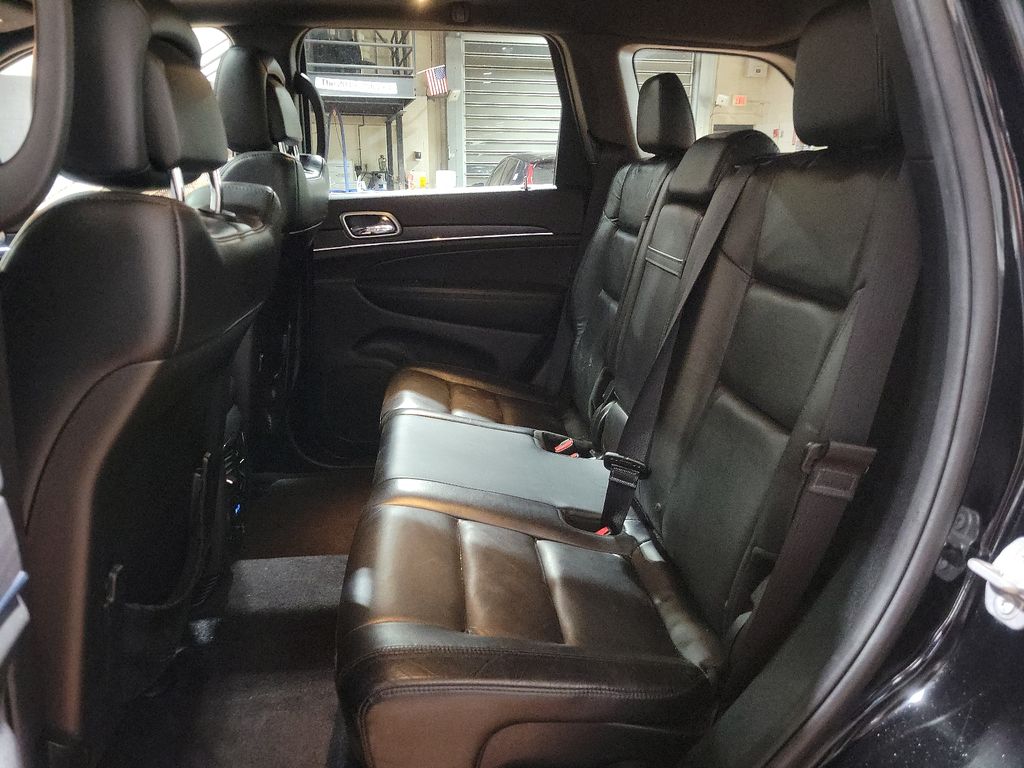 Thumbnail: 2018 Jeep Grand Cherokee - 6