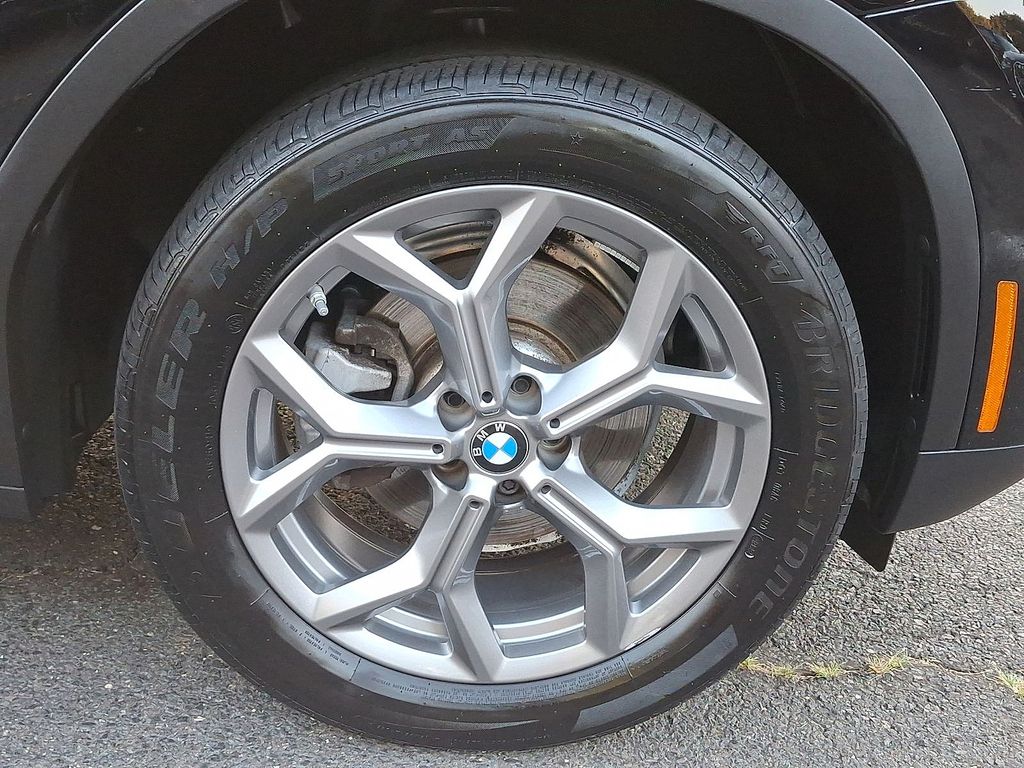 Thumbnail: 2023 BMW X3 - 26